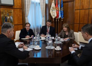 CIOLACU: Covorbire telefonică cu președintele ales al SUA, Donald TRUMP! Întâlnire și cu ambasadorul SUA!