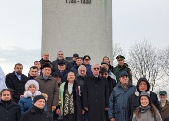 În plină campanie electorală rușii depun coroane la statuia lui SUVOROV! Avem asociație de prietenie cu COREEA de NORD!